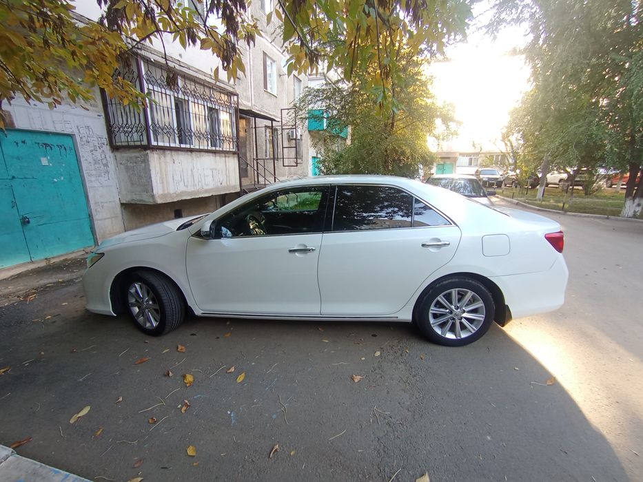 Продам Камри 50 в белым цвете