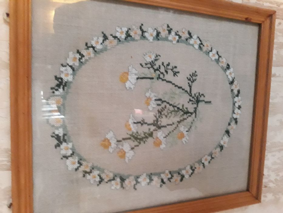 Малки гоблени и картини