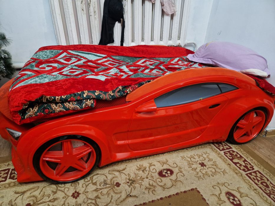 Кровать машина для детей