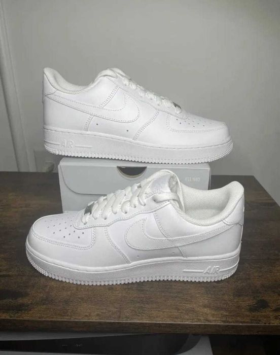 Adidasi Nike Air Force 1 full white dama si barbati