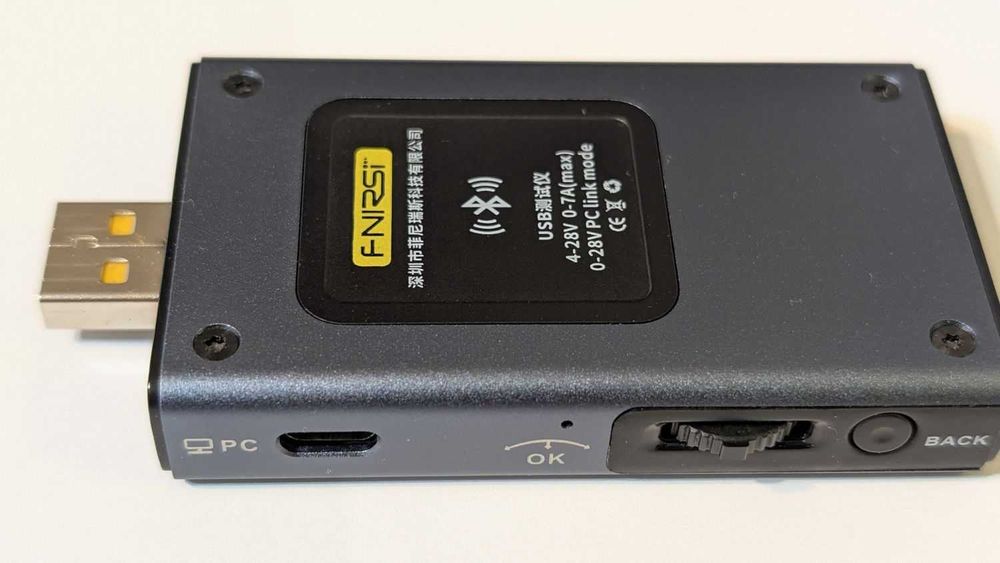 Fnirsi FNB58 USB-A și C Tester, voltmetru, ampermetru, trigger, riplu etc. Bluetooth și aplicații pentru PC și telefon