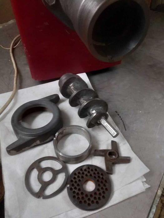 Мясорубка, Miyasarofka, гушт майдалангич МИМ 300. Чётки ишлайди.