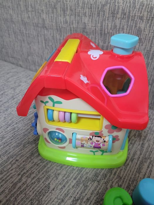 Casuta cu activitati - sortare bebeluși