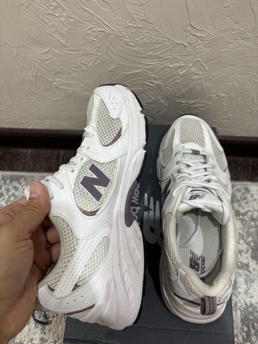 Продам кроссовки NB 530