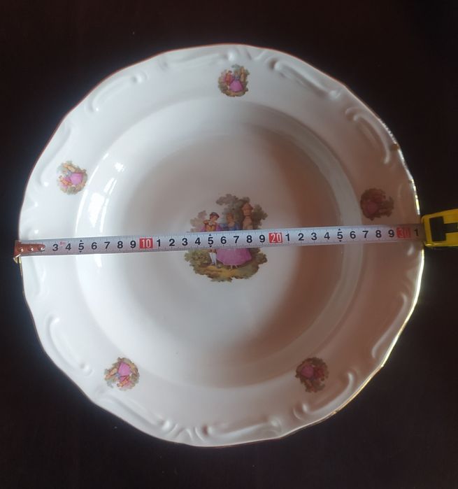 НАМАЛЕНА ЦЕНА! Плато Изида с бароков мотив Ромео и Жулиета