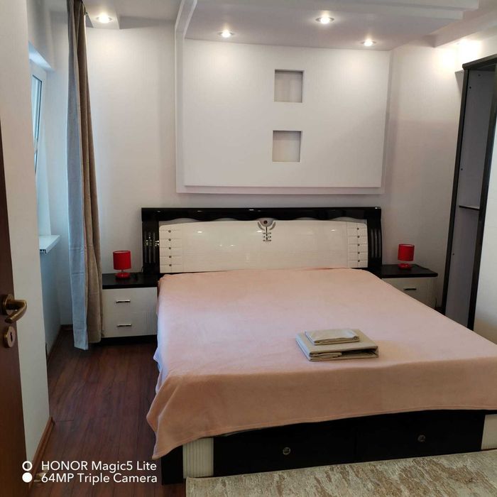 inchiriez apartament 3 camere zona penny vaporas