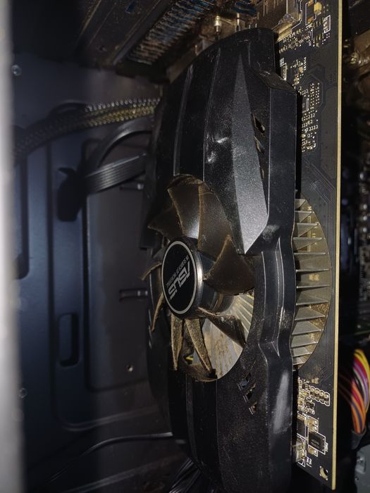 VAND PC , Componente sau intreg