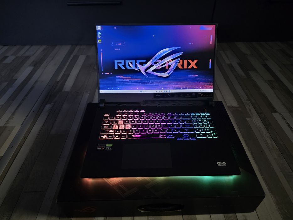 Asus Rog Strix 17 inch RTX 3050 TI