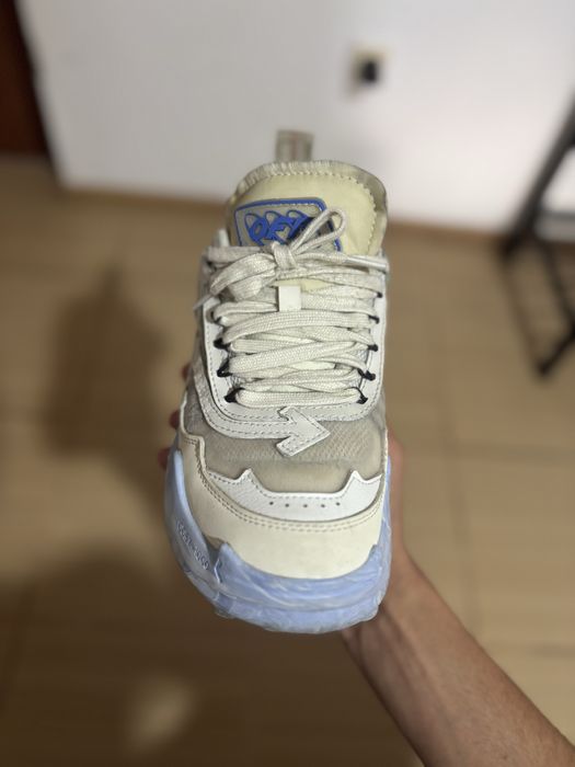 Off white odsy in stare perfecta