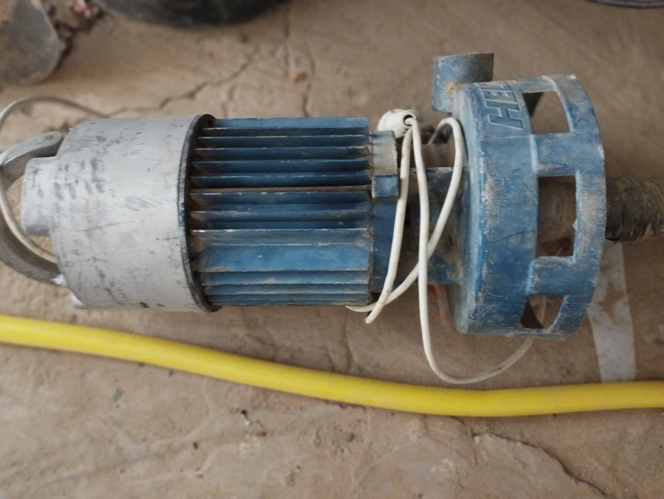 Пррдаю водяной насос