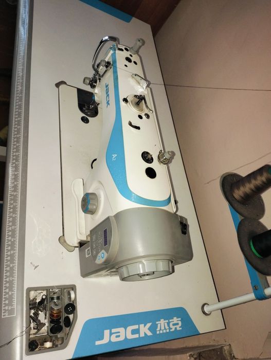 Швейные машины производителя Jack оверлок и прямая строчка 
Цена догов