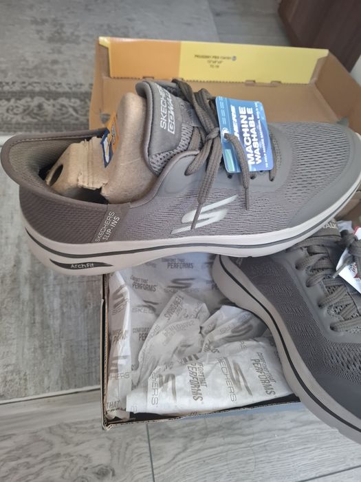 skechers arch fit