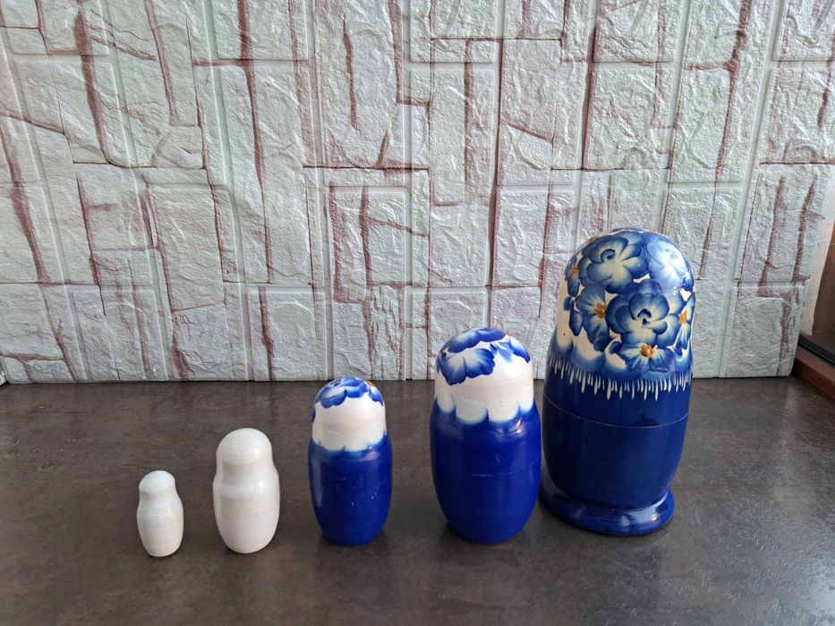 Нови! комплект руски дървени матрьошки