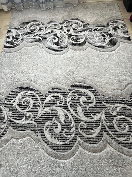 Продам ковер в хорошем состоянии