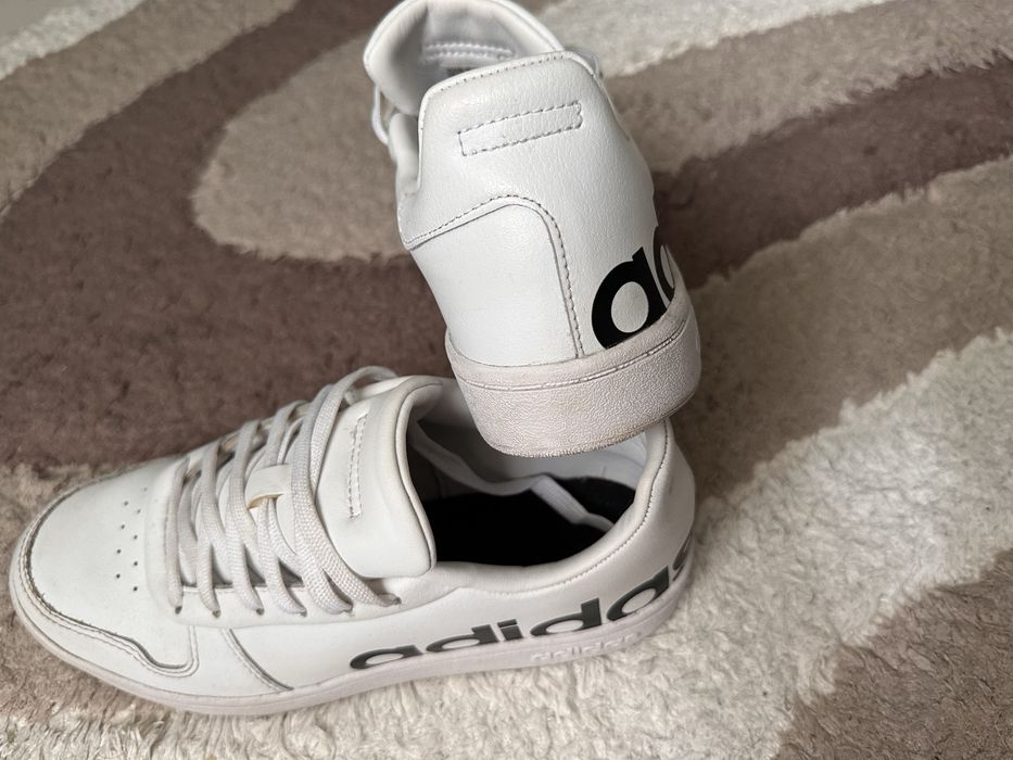Adidas marimea 40