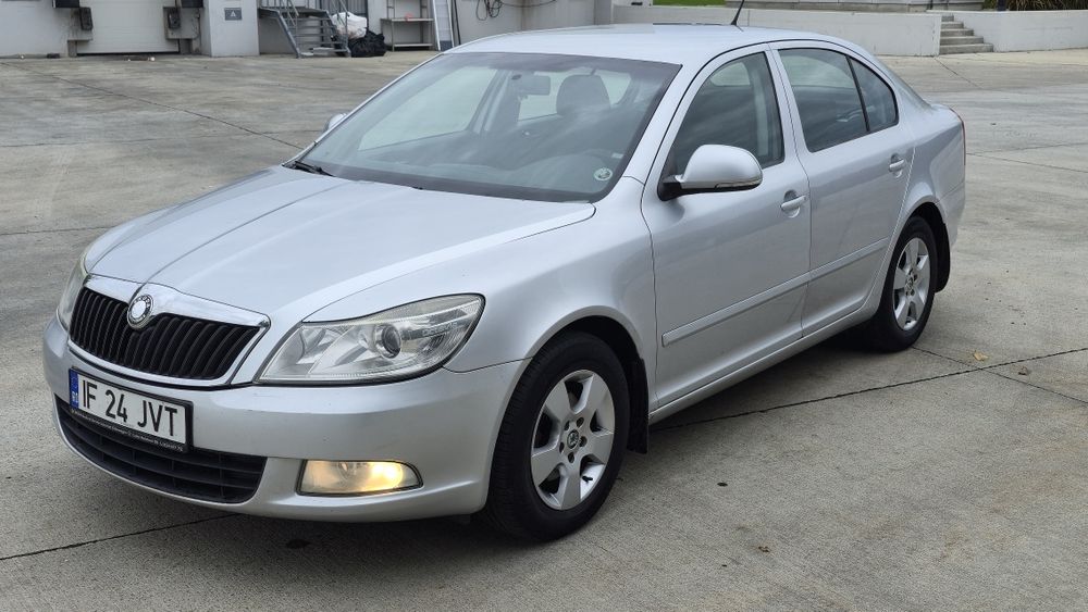 SKODA Octavia 2012 — imagine 5