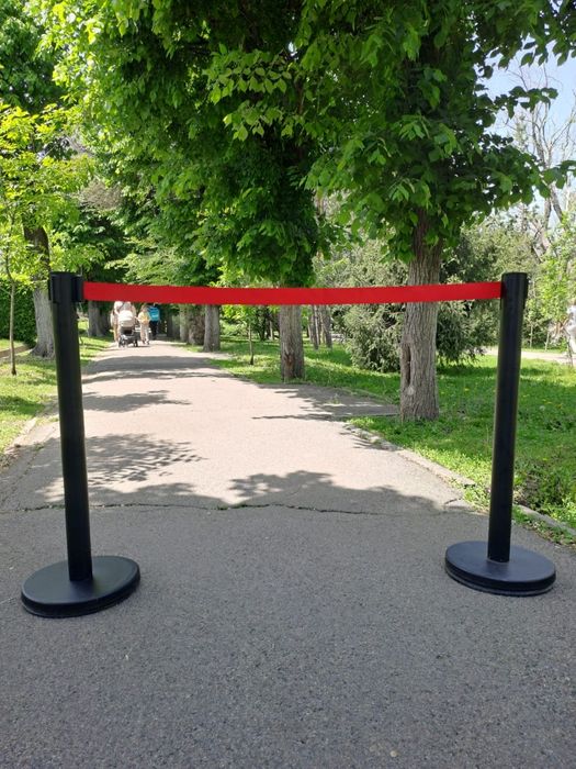 Прокат/Аренда дорожки красные стойки парфлексы ограждения указатели