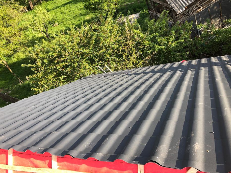 Reparatii Acoperisuri montaj Dulgherie Mansardari tigla metalica