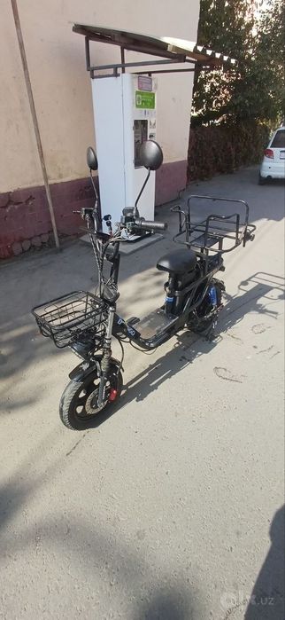 Срочно продается Скутер 2 та батарейка бистро зарядка бн