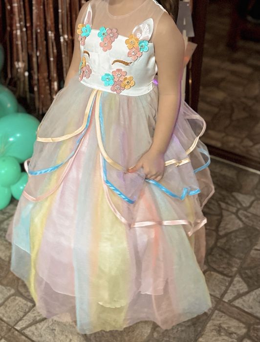 Официална рокля