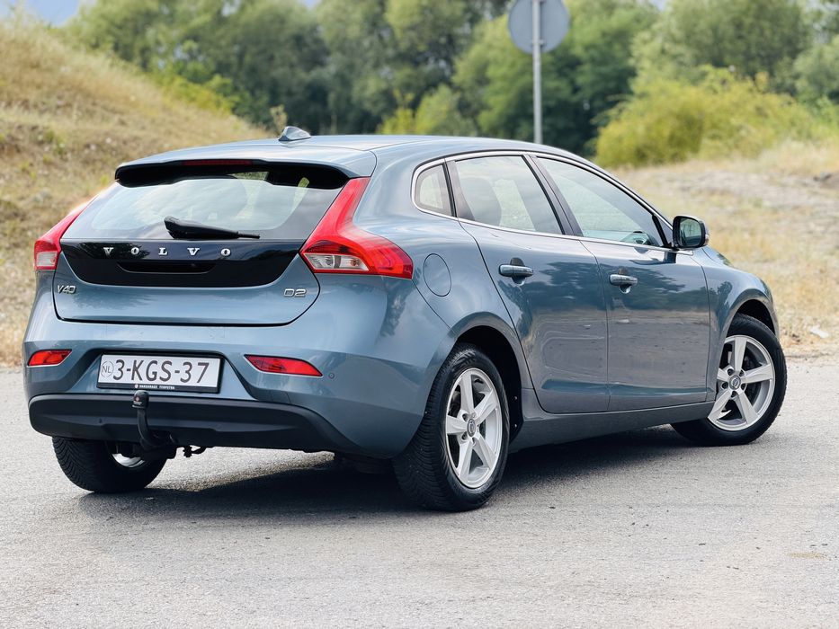 VOLVO V40 2013 — imagine 3
