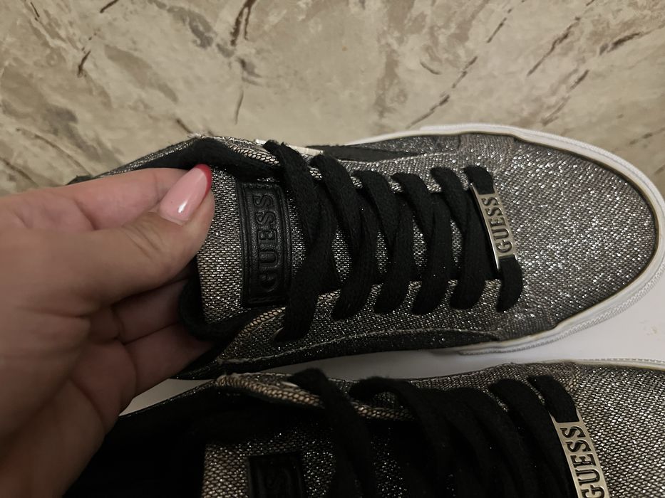 Дамски обувки Guess