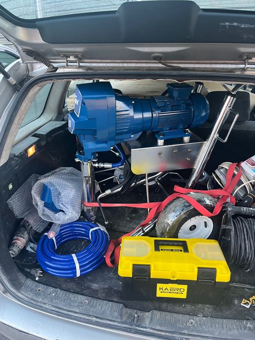 Машина за безвъздушно шпакловане и боядисване 10литра в минута