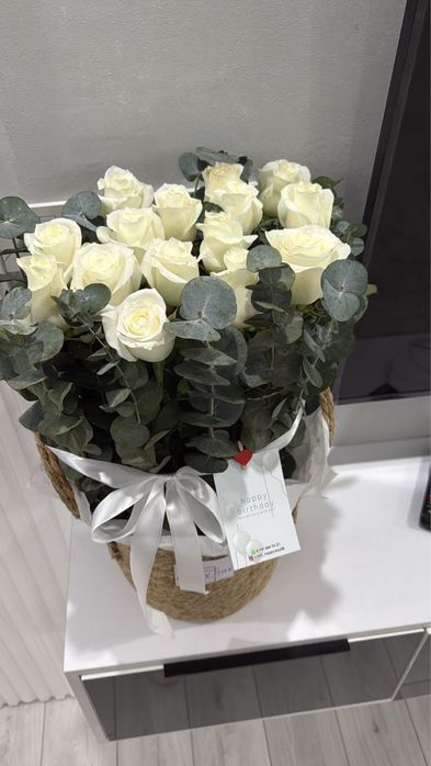 Цветы в корзинее