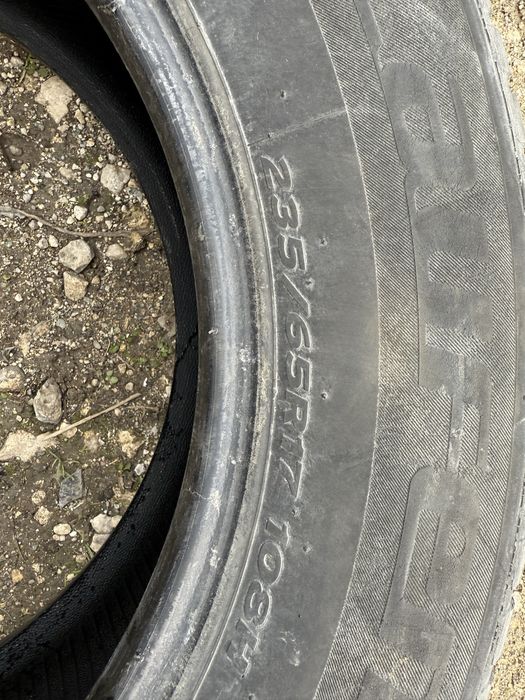 2 броя зимни гуми Laufen 235/65 R17 Dot 2718 ном 211