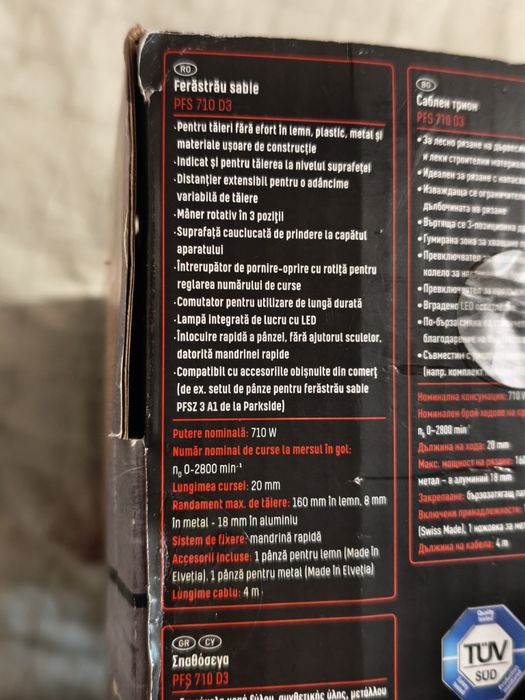 Fierăstrău sabie Parkside 710W + set pânze noi