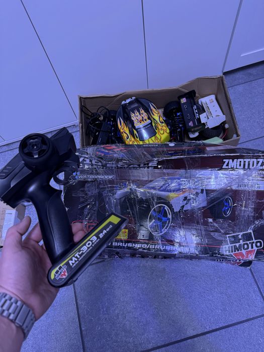 Automodel Himoto /hsp XSTR buggy 1:10 brushless 4x4 70 km/h cu piese