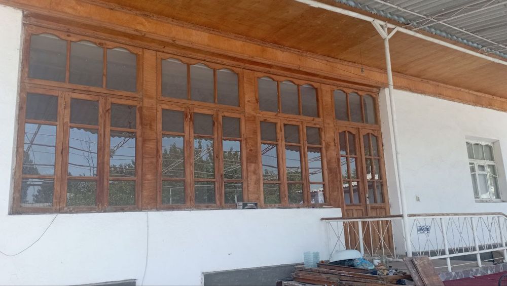 Xovli sotiladi arzon narxda