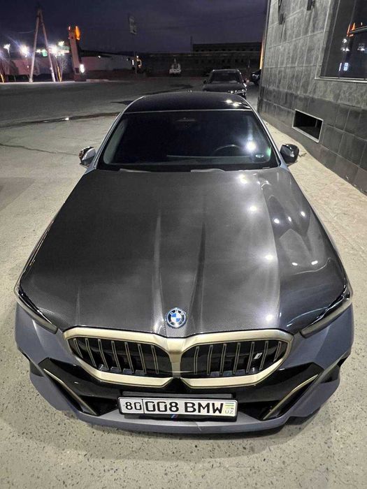 Bmw i5 M sport sotiladi