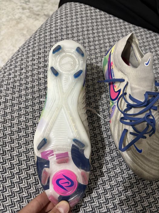 Бутсы 41 размер подходит для 42