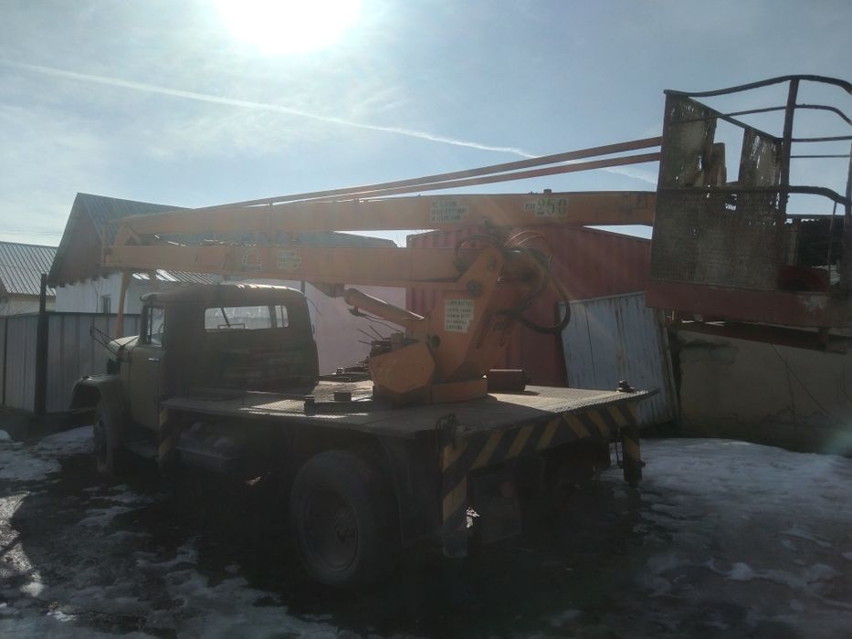 Продам автовышку