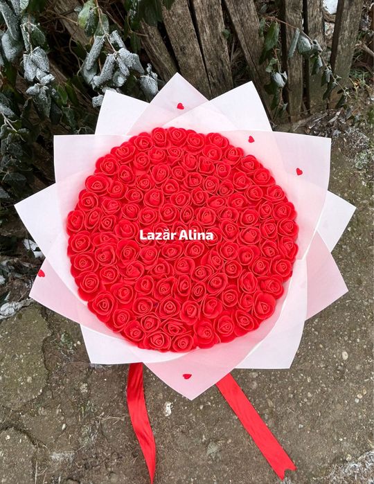 101 Trandafiri 150 lei