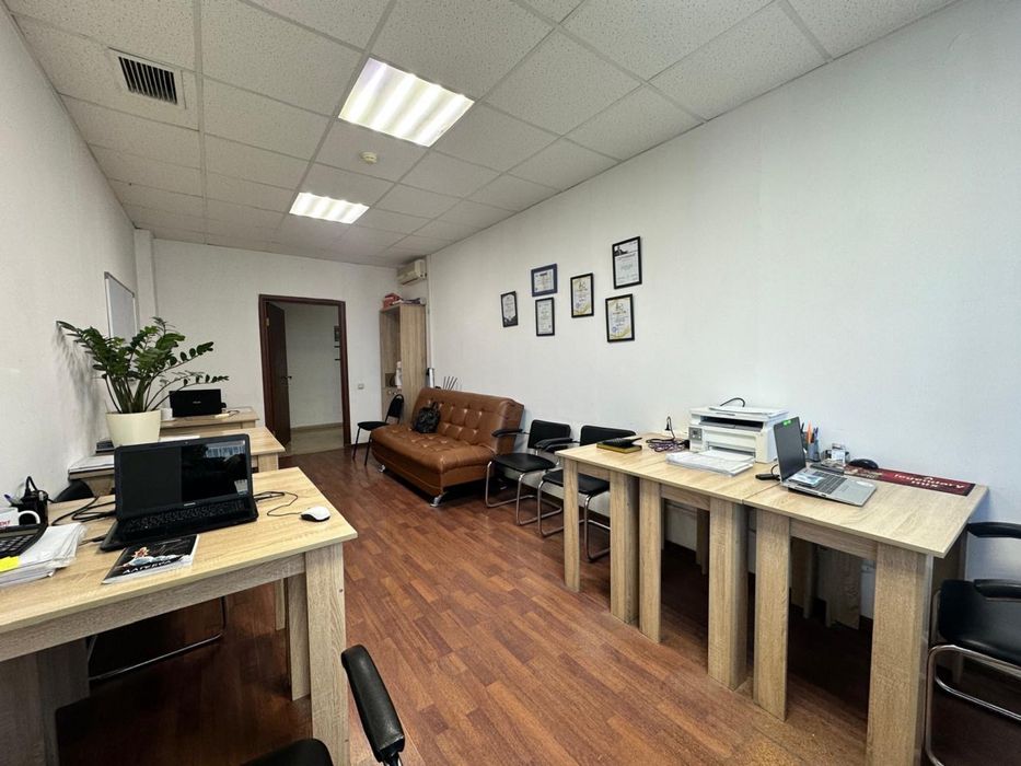 Сдается рабочее место в офисе