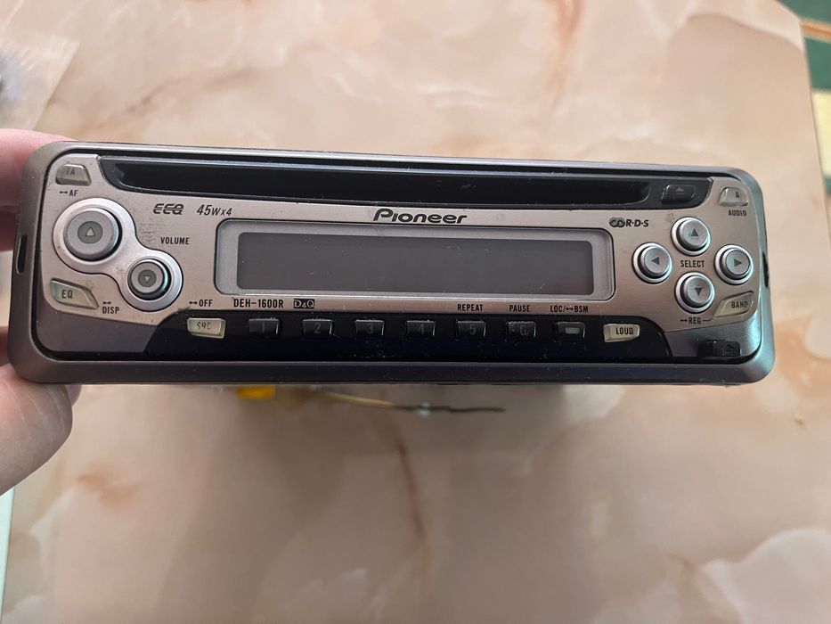 Радио за кола Pioneer