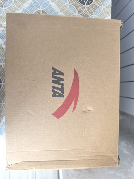 Продам кроссовки