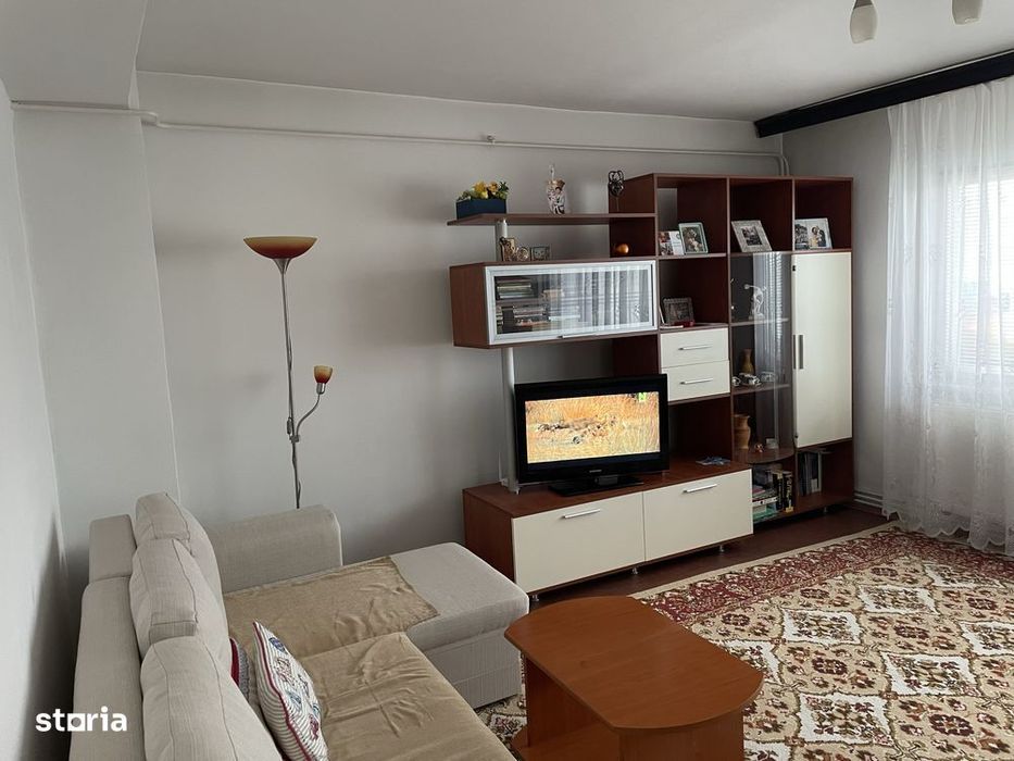 Apartament 3 camere zona ASTRA,str Carpatilor — fotografia 3
