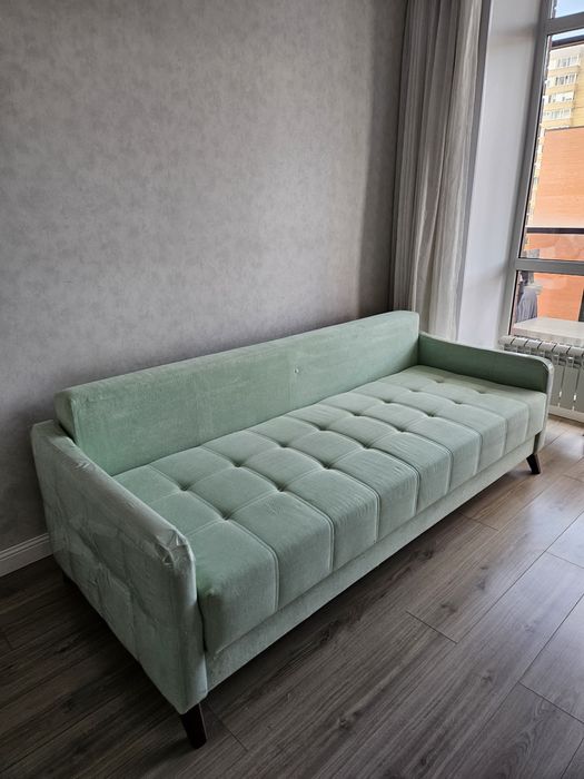 Продам диван почти новый