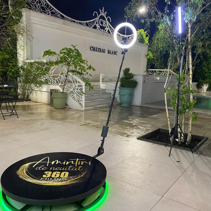 Experiență Premium: Cabină Foto & 360 Video Booth