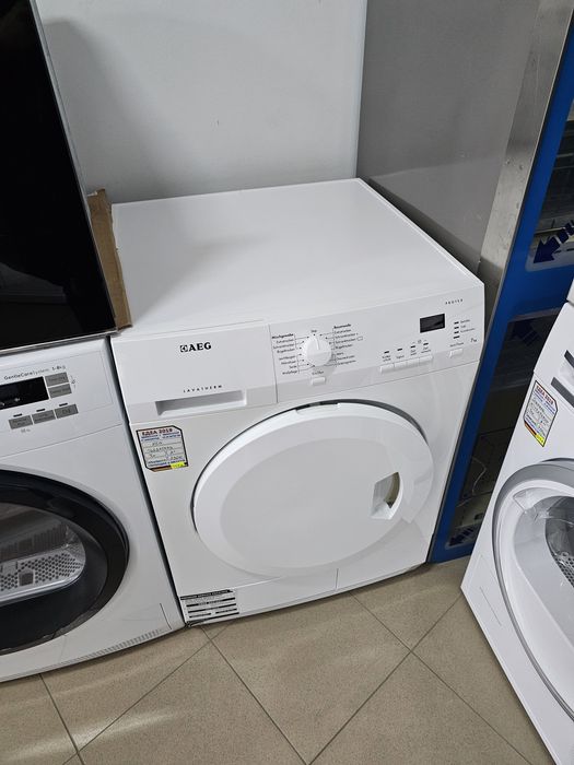 Сушилня с термопомпа AEG Lavatherm