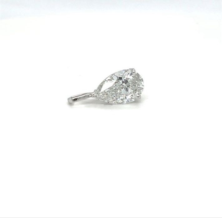 Pandantiv aur alb de 14K, diamant 2,02 ct (formă pară), certificat IGI,  culoare F și claritate VVS2