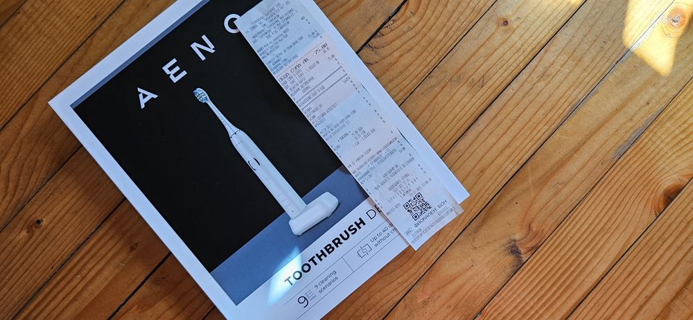 Електрическа четка за зъби AENO
