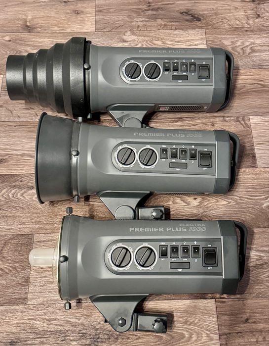Set 3 blitzuri Electra PremierPlus1000 Ws cu softboxuri,snoot,trigger