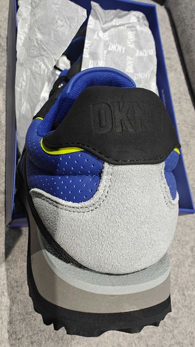 Мужские кроссовки премиального американского бренда DKNY