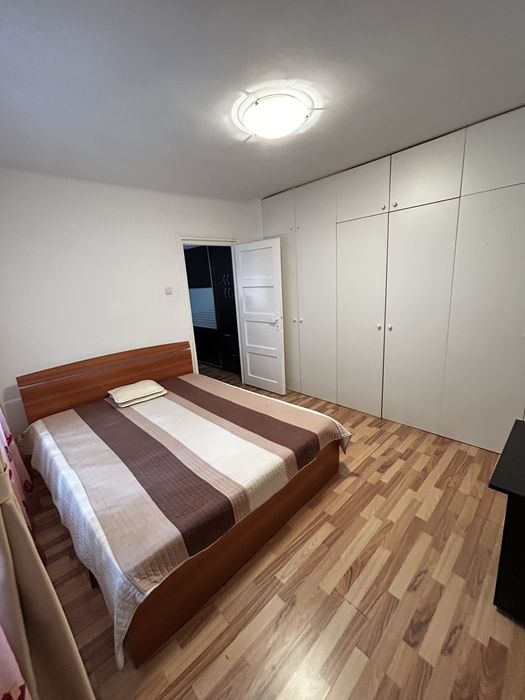 PERSOANA FIZICA Inchiriez apartament 2 camere zona CENTRU / THE OFFICE/ Piata Mihai Viteazu