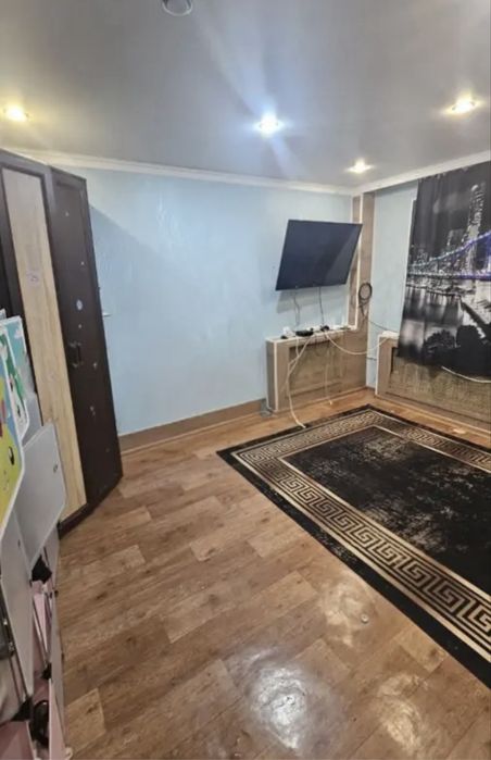 Спочно продам 2 ком кв 54 м2 в 4 микрорайоне