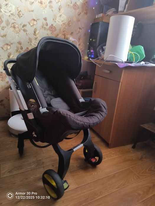 Продам коляску автокресло